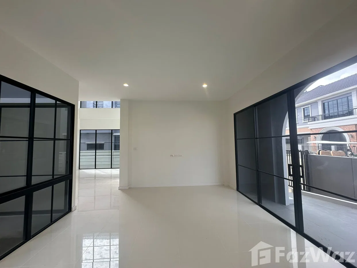 รูป บ้านเดี่ยวให้เช่า 3 ห้องนอน ในโครงการ คราวน์ เอสเตท ดัลลิช โร๊ด 5629576 - รูปที่ 15/24