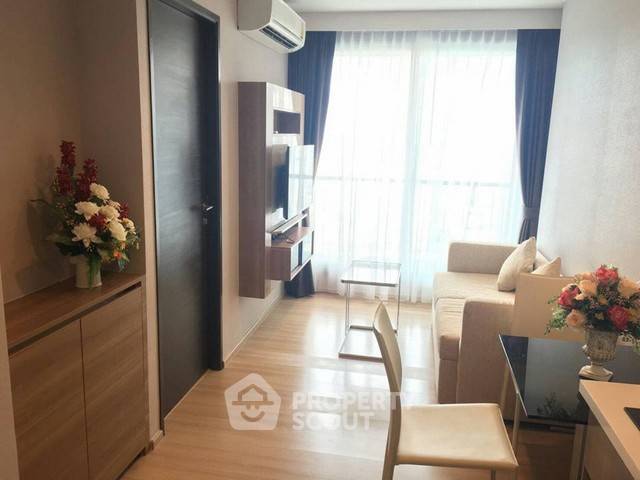 รูป คอนโด 1-ห้องนอน ที่ ริธึ่ม สาทร ใกล้ BTS สะพานตากสิน (ID 435556) - รูปที่ 1/15