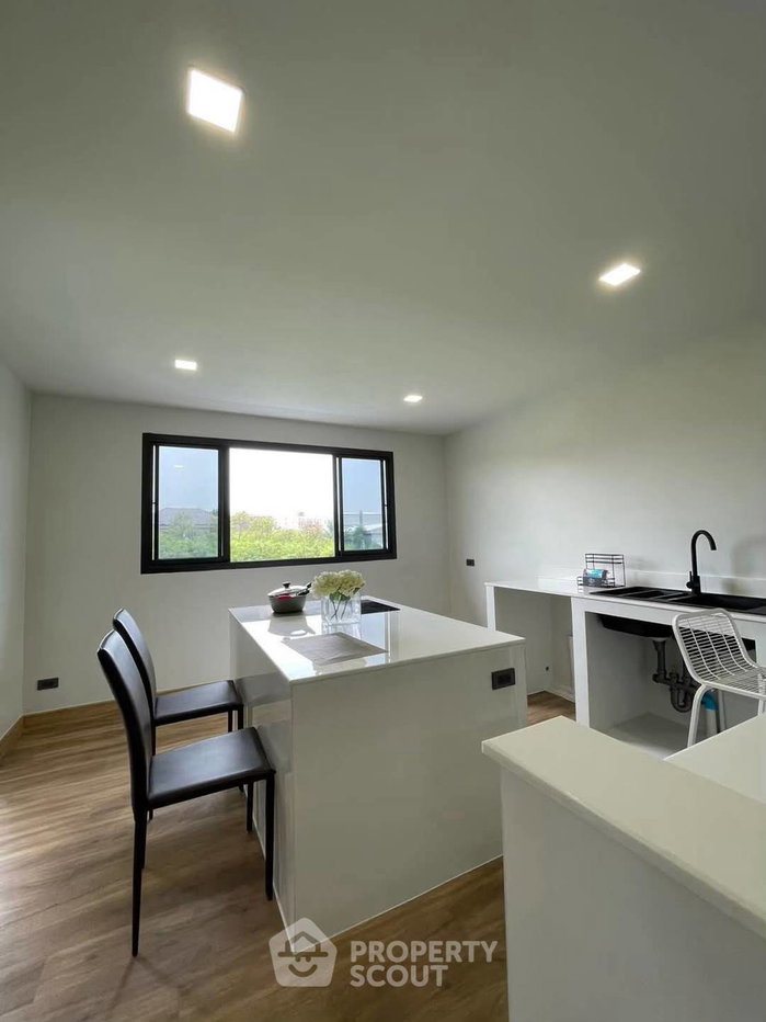 รูป คอนโด 3-ห้องนอน ที่ เดอะ ฮาร์โมนี ใน รามอินทรา (ID 2727561) - รูปที่ 7/15