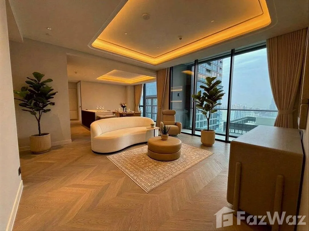 picture Room for rent on Penthouse Level 6114927 - 9/11