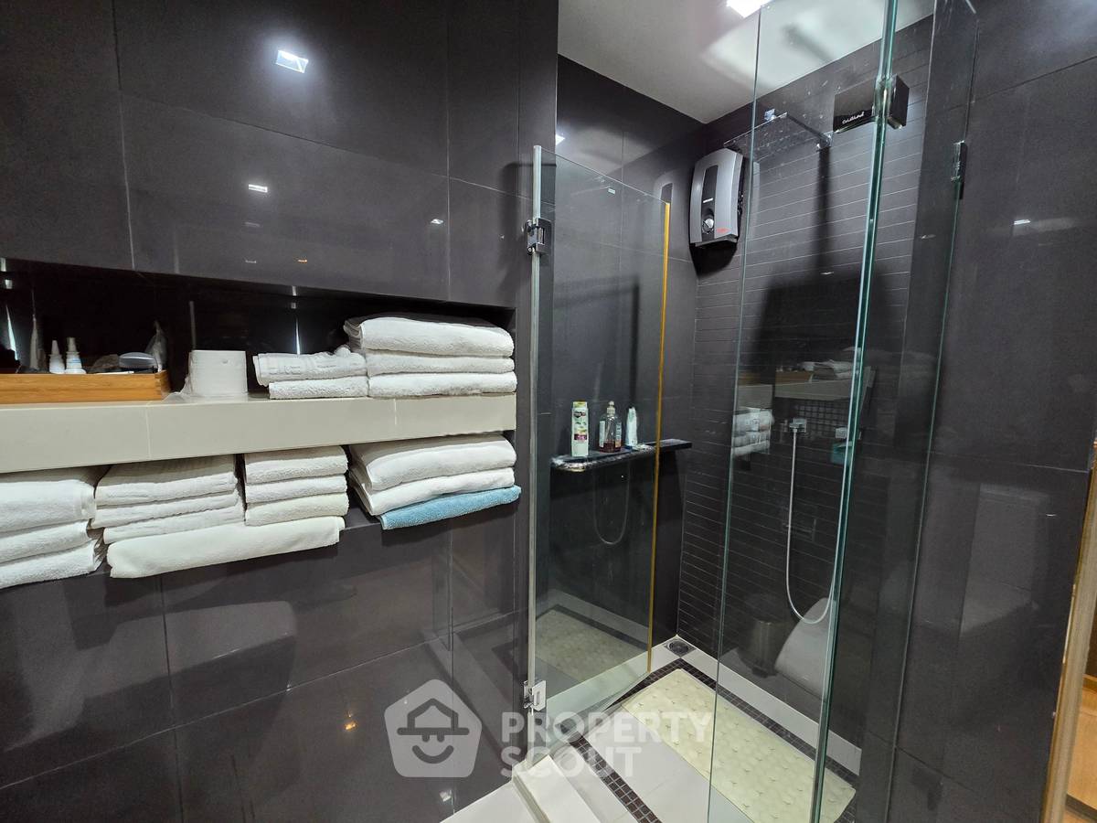 รูป คอนโด 2-ห้องนอน ที่ ริธึ่ม สาทร ใกล้ BTS สะพานตากสิน (ID 2746739) - รูปที่ 14/18