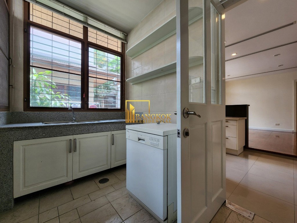 รูป Baan Sansiri 67 | Luxurious 4 Bedroom House in Phra Khanong - BR27822SH - รูปที่ 11/46