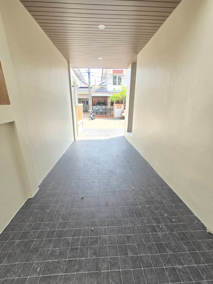 รูป บ้านแฝด2ชั้น รีโนเวทใหม่ ทำเลดีต้นโครงการ แต่งพร้อมอยู่ หมู่บ้านฟ้าปิยรมย์ เฟส6 พฤกษ์วนา ลำลูกกาคลอง6 บึงคำพร้อย ปทุมธานี แถมเฟอร์,แอร์ - รูปที่ 9/49