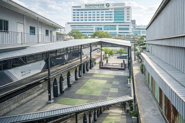 รูป เกือบ 1ไร่ 378 ตร.ว. โกดัง 1500 ตร.ม. รพ.บางปะกอก 9 700 ม. สุขสวัสดิ์8-18 พื้นที่ให้เช่า พร้อมอาคาร 2 ชั้น 16 นอน 16 น้ำ - รูปที่ 2/8