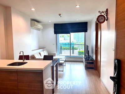 Condos for sale : 1-BR Condo at Rhythm Ratchada-Huaikwang near MRT Huai Khwang (ID 2745457)
