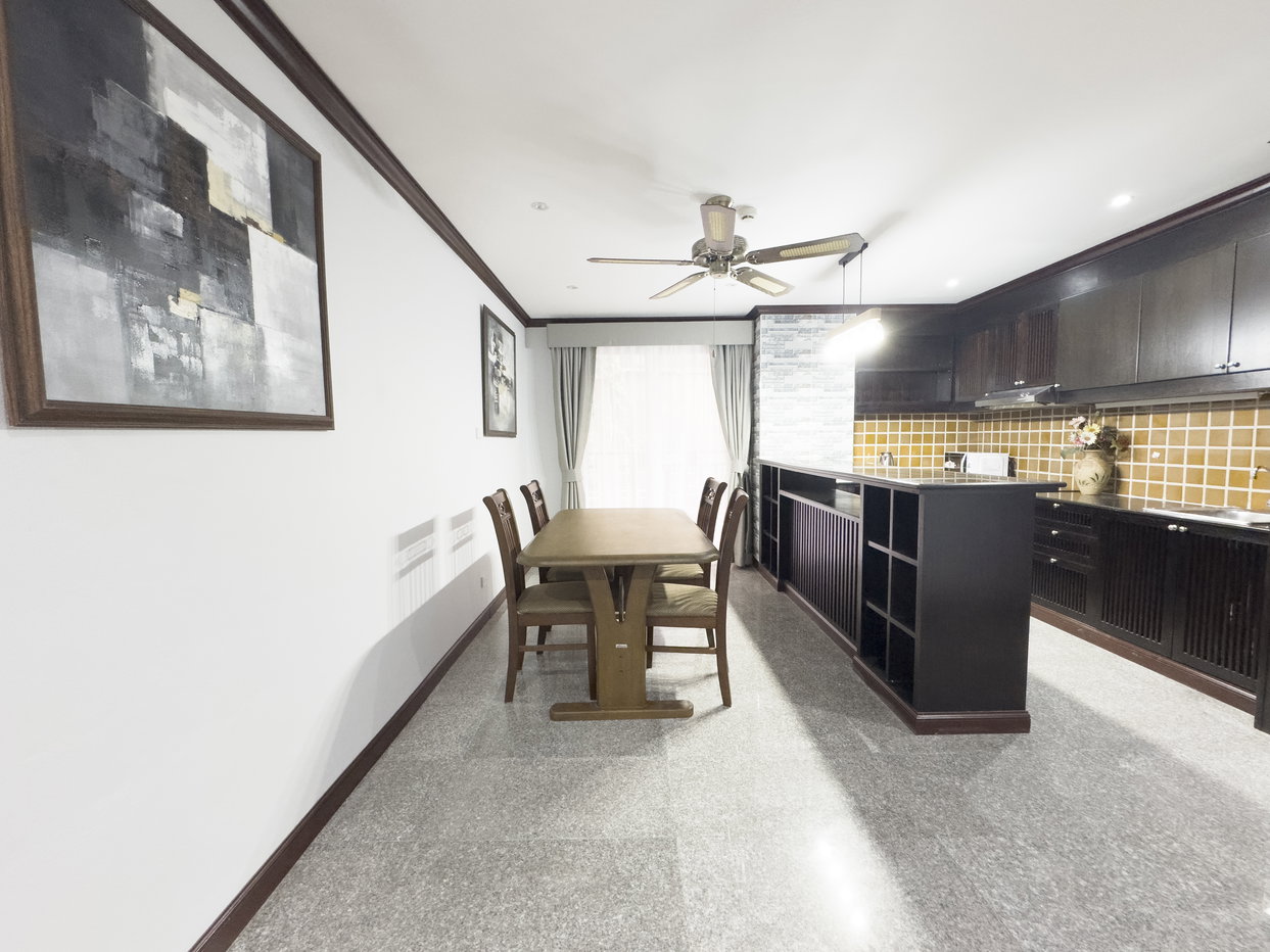 รูป 2 Bed Condo for Rent at Royal Hill Resort in Thappraya Pattaya - รูปที่ 5/17