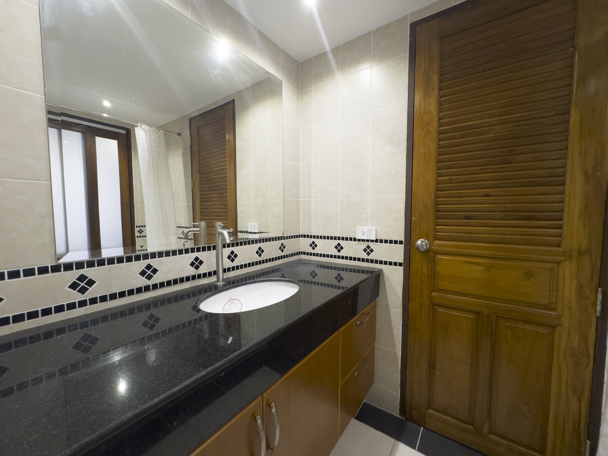 รูป 2 Bed Condo for Rent at Royal Hill Resort in Thappraya Pattaya - รูปที่ 20/23