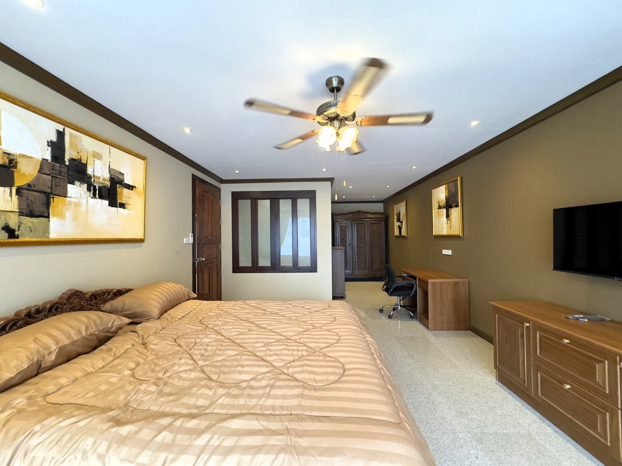 รูป 2 Bed Condo for Rent at Royal Hill Resort in Thappraya Pattaya - รูปที่ 7/18