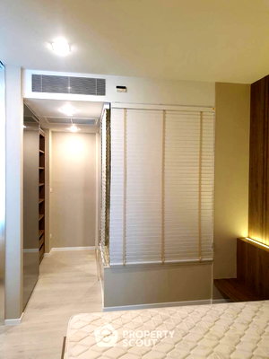 Condos for rent : 1-BR 50 Sqm Condo At The Room Sukhumvit 21 Near MRT Sukhumvit (ID 2742940)