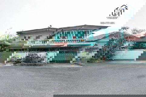 ขายบ้านแฝด 2 ชั้น 34 ตารางวา หมู่บ้านปิ่นเจริญ 2 ถนนสรงประภา ใกล้สนามบินดอนเมือง