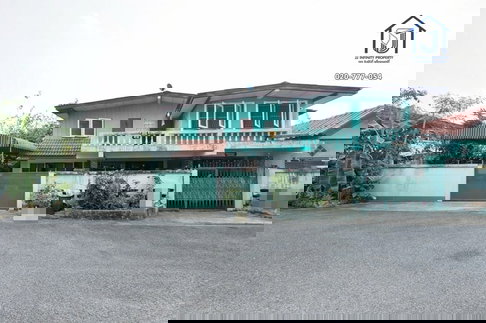 ขายบ้านแฝด 2 ชั้น 34 ตารางวา หมู่บ้านปิ่นเจริญ 2 ถนนสรงประภา ใกล้สนามบินดอนเมือง