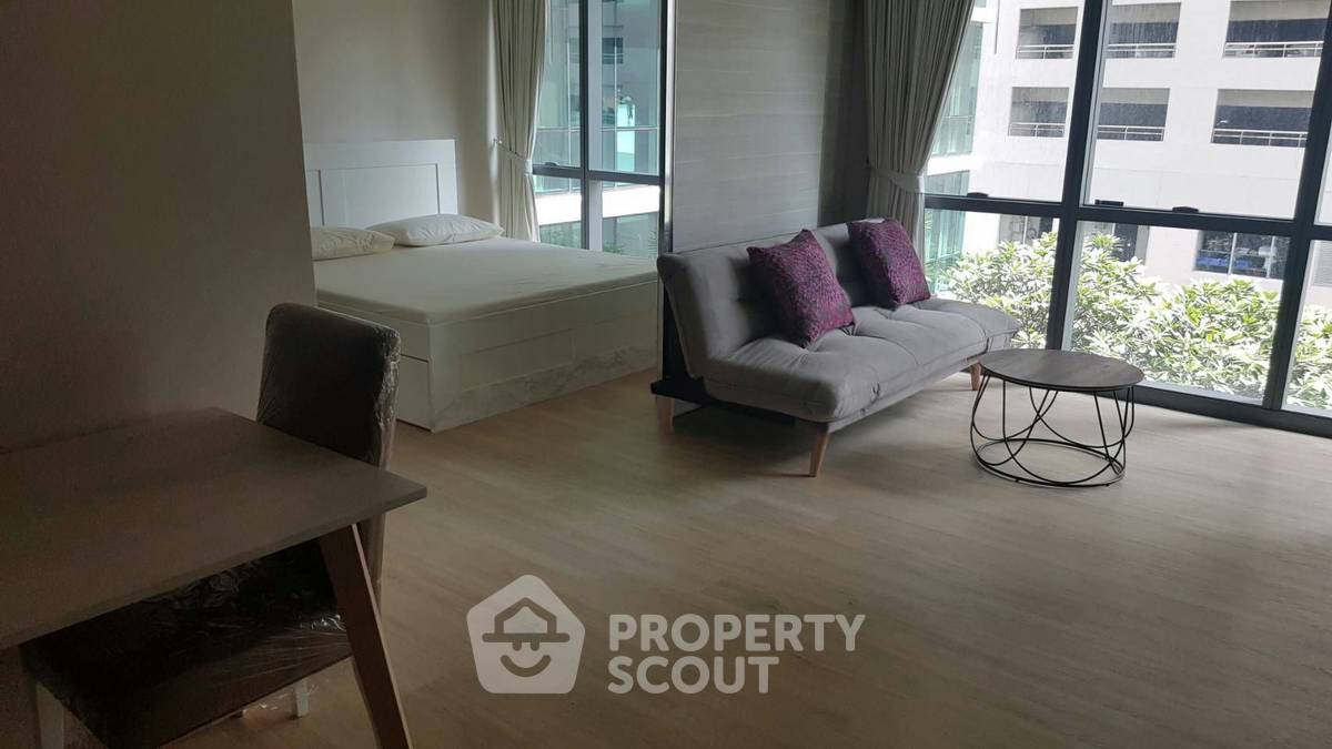 รูป คอนโด 1-ห้องนอน ที่ เดอะ รูม สุขุมวิท 21 ใกล้ MRT สุขุมวิท (ID 2742924) - รูปที่ 8/18