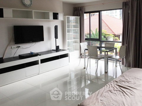 คอนโด สตูดิโอ ที่ โนเบิล รีเฟลกซ์ ใกล้ BTS อารีย์ (ID 2744643)