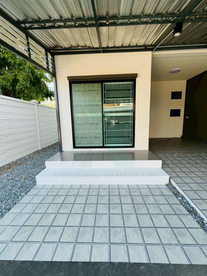 รูป ขายทาวน์เฮาส์ โครงการ เจ ซิตี้ สุขุมวิท-แพรกษา 2 ชั้น 4 ห้องนอน 2 ห้องน้ำ - รูปที่ 2/8