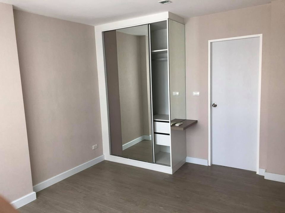 รูป (ว่าง25เมษายน69)ให้เช่าMetroluxe Ratchada - 1นอน 35ตรม. ชั้น4 ตึกC วิวสระ - Line:@hac55 - รูปที่ 3/6