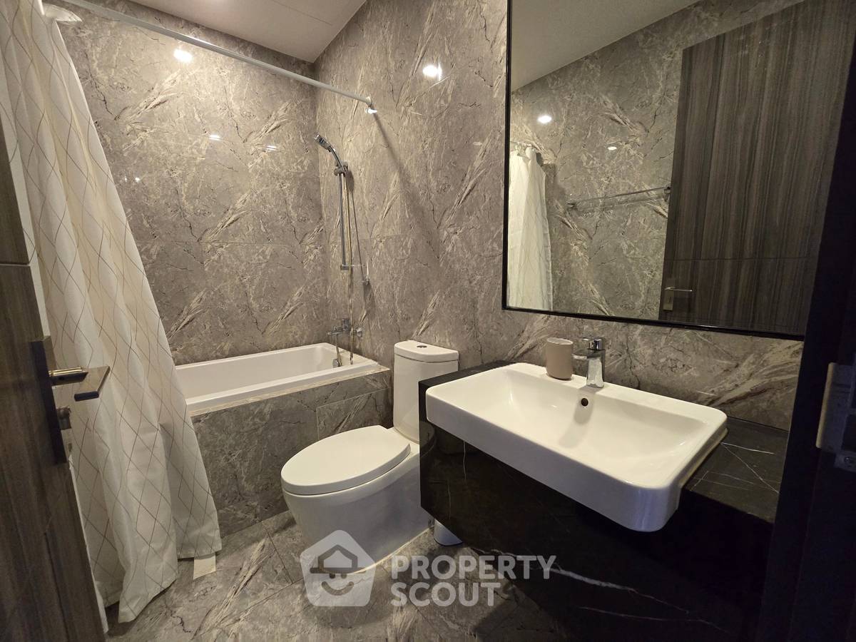 picture High-Floor 2-BR 47 Sqm Condo At Ashton Asoke, 70m To MRT Sukhumvit (ID 2746337) - 16/17