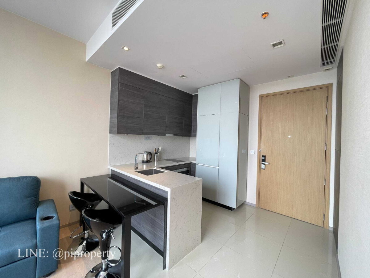 รูป ให้เช่าห้องชุด 1 ห้องนอน ตกแต่งครบครัน ที่ Esse Asoke ชั้นสูง หันหน้าไปทางทิศเหนือ อากาศเย็นสบาย ทำเลดีเยี่ยมในย่านอโศก ใกล้รถไฟฟ้า BTS และ MRT - รูปที่ 3/31