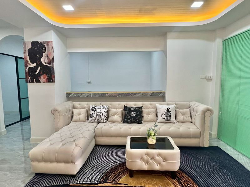 รูป ทาวน์เฮ้าส์ รีโนเวทใหม่ หมู่บ้าน เคซี.รามอินทรา 8 ซอย21 ถนนไทยรามัญ คลองสามวา พร้อมอยู่ เฟอร์นิเจอร์สวยๆ - รูปที่ 5/19