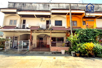 ทาวน์โฮม ลำลูกกา คลองหนึ่ง : ขายทาวน์เฮ้าส์ 2 ชั้น หมู่บ้านแหวนยอด 1 ซอยลำลูกกา 21 ใกล้สถานีรถไฟฟ้าคูคต