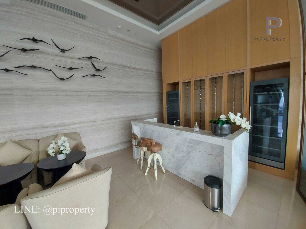 รูป ให้เช่าห้องชุด 1 ห้องนอน ตกแต่งครบครัน ที่ Esse Asoke ชั้นสูง หันหน้าไปทางทิศเหนือ อากาศเย็นสบาย ทำเลดีเยี่ยมในย่านอโศก ใกล้รถไฟฟ้า BTS และ MRT - รูปที่ 25/31