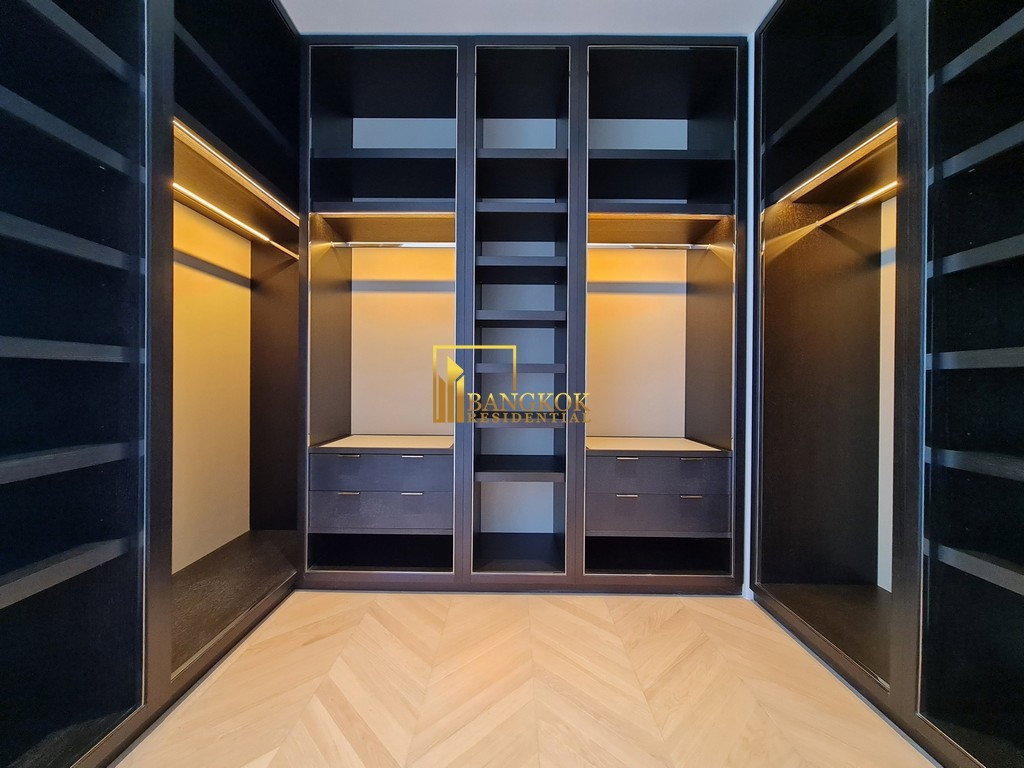 รูป The Four Seasons Residences | Stunning 3 Bed Luxury Condo - BR9600CD - รูปที่ 42/62