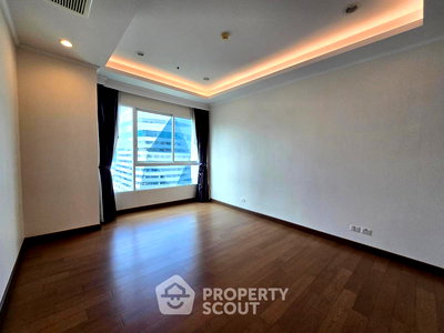 Condos for sale Chaturathit Road : 1-BR Condo at Supalai Elite Phayathai near ARL Ratchaprarop (ID 2733857)
