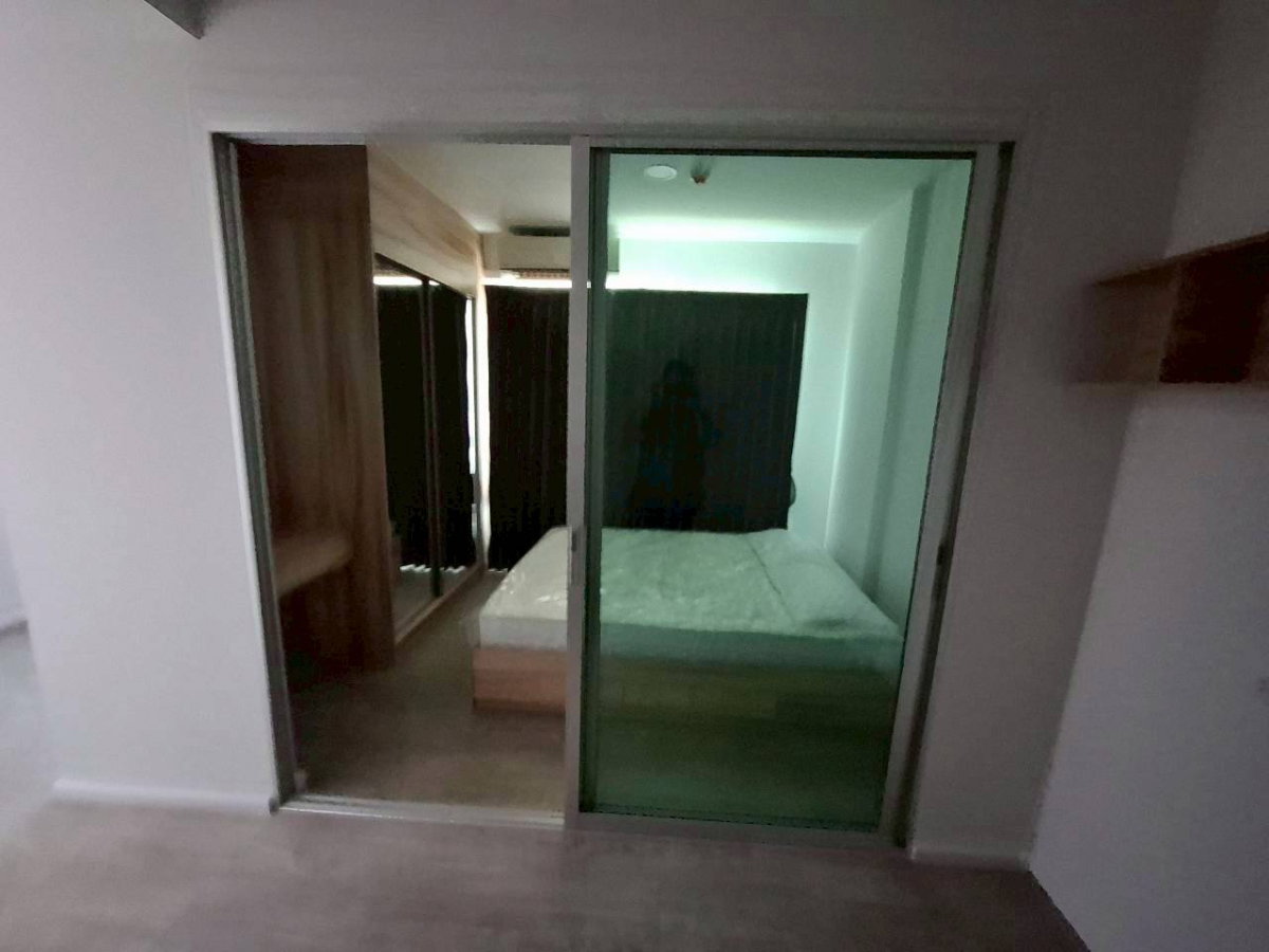 รูป คอนโดให้เช่า ขนาด 24.20 ตร.ม. สัญญา 1 ปี พร้อมเฟอร์นิเจอร์ - รูปที่ 4/23