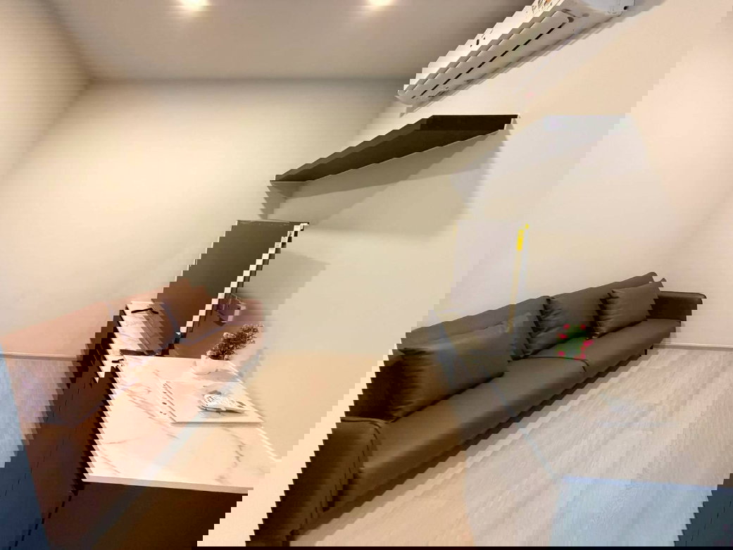 รูป M1362 คอนโดให้เช่า Aspire Onnut Station ห้องสวย เฟอร์ครบ มีเครื่องซักผ้า ราคาพิเศษ - รูปที่ 2/9