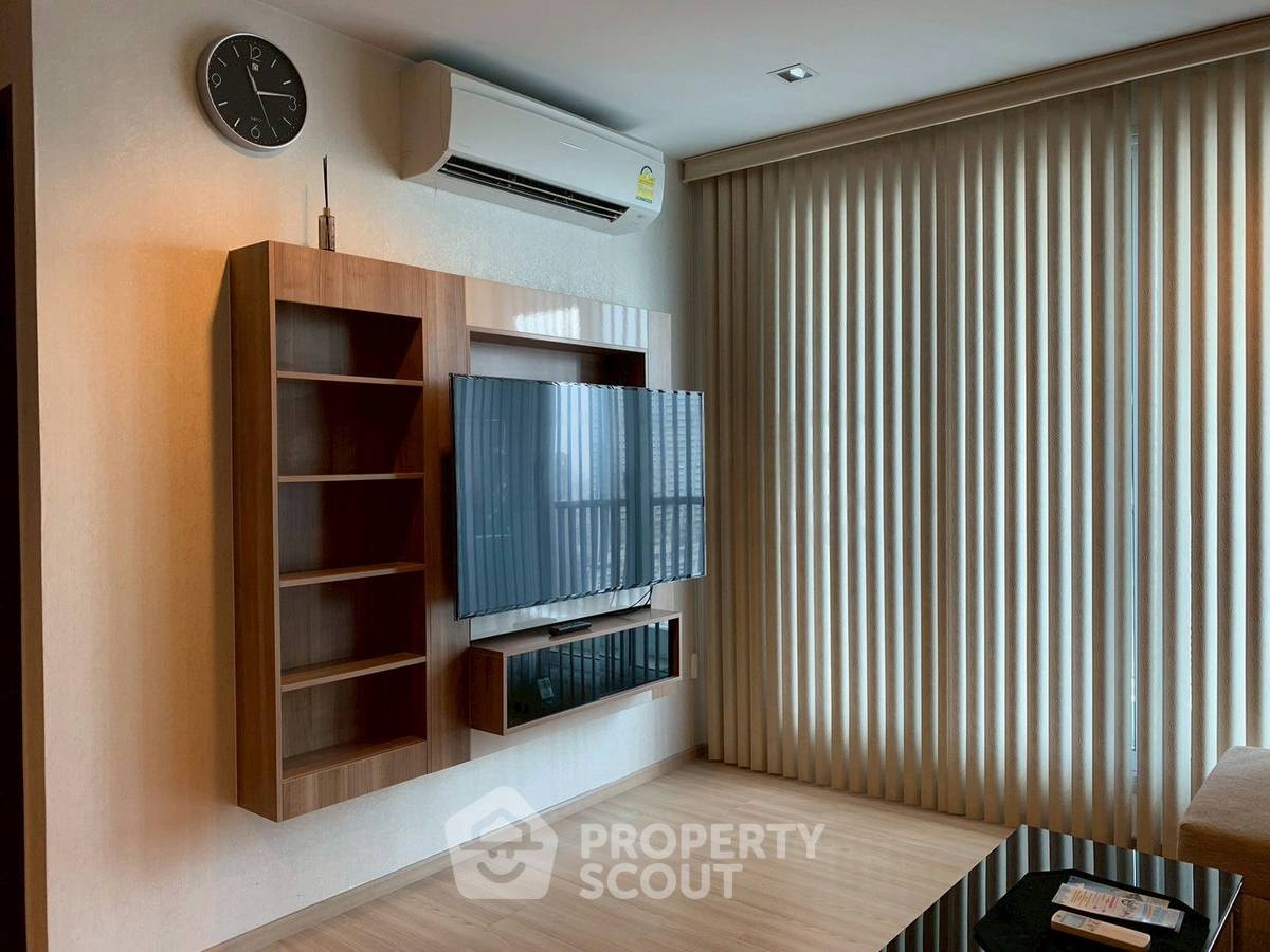 รูป คอนโด 2-ห้องนอน ที่ ริธึ่ม สาทร ใกล้ BTS สะพานตากสิน (ID 2746251) - รูปที่ 2/13
