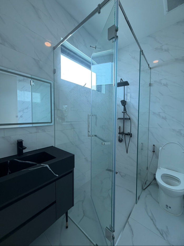 รูป บ้านเดี่ยวโมเดิรน์ ขอบอ่างมาบประชัน - รูปที่ 27/38