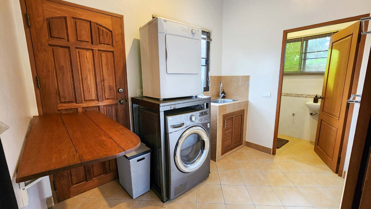 รูป พูลวิลล่า 5 ห้องนอนที่น่าจดจำ พร้อมสวนขนาดใหญ่ในดอยสะเก็ด - รูปที่ 35/48