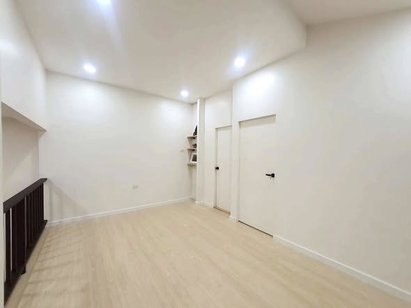 picture Eastwood Park Onnut 36 Duplex 2 - 9/10