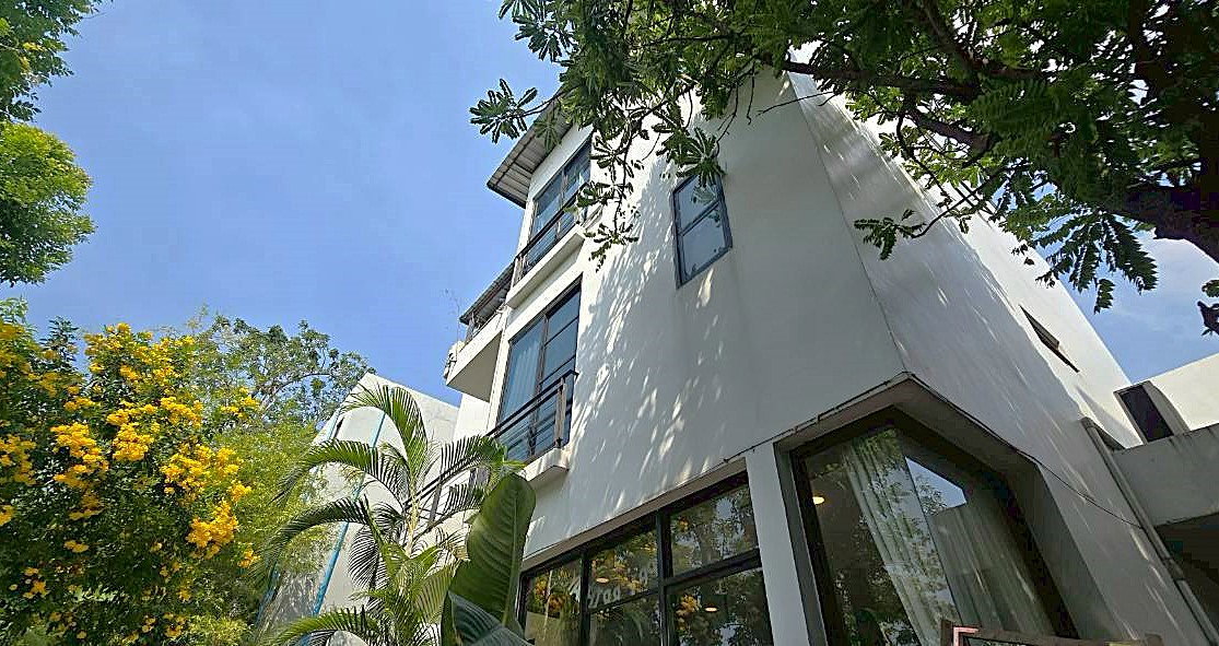 รูป ให้เช่าบ้านเดี่ยว เอกมัย เหมาะอยู่อาศัยและทำโฮมออฟฟิศ ** NO CO-AGENT ** - รูปที่ 1/11