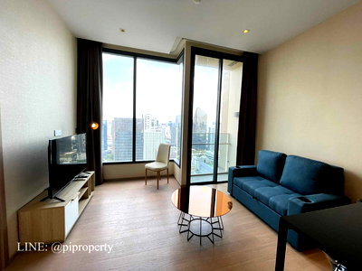 Condos for rent BTS Asok : Fully furnished 1Bed unit for rent in Esse Asoke. High floor & North cool facing. Top location in Asoke with BTS and MRT systems.