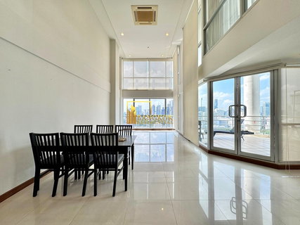 รูปภาพ The Rajdamri | Charming 2 Bed Duplex Condo Next to BTS - BR18685CD