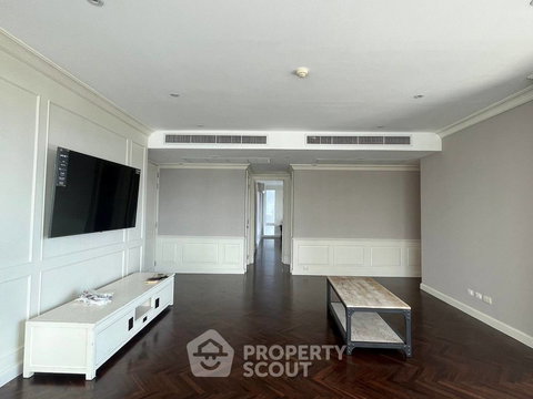 คอนโด 3-ห้องนอน ที่ ฟูลเลอตัน สุขุมวิท ใกล้ BTS เอกมัย (ID 2744281)