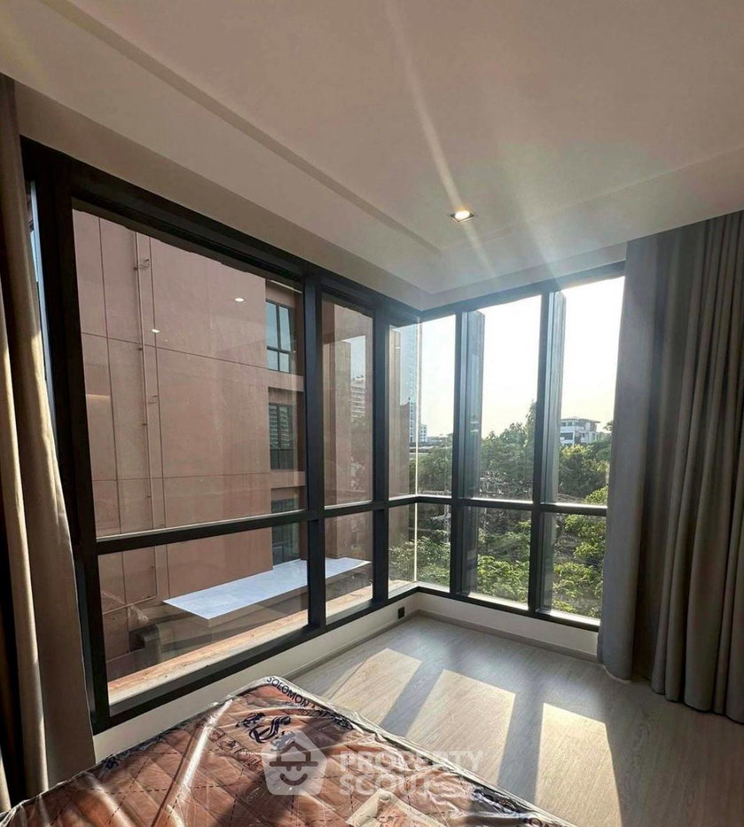 รูป คอนโด 2-ห้องนอน ที่ เดอะ รูม สุขุมวิท 38 ใกล้ BTS เอกมัย (ID 2744038) - รูปที่ 3/3