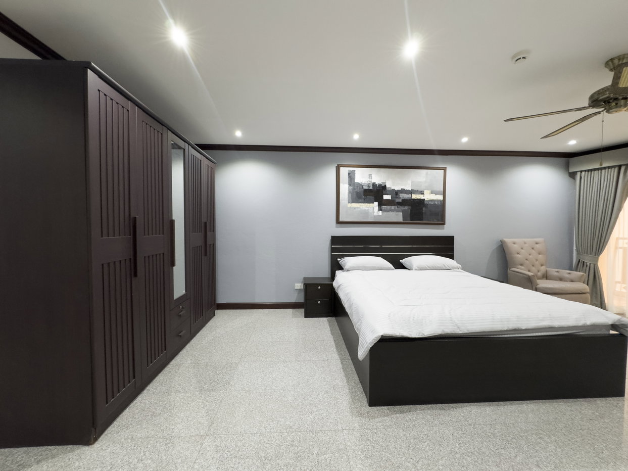 รูป 2 Bed Condo for Rent at Royal Hill Resort in Thappraya Pattaya - รูปที่ 10/17