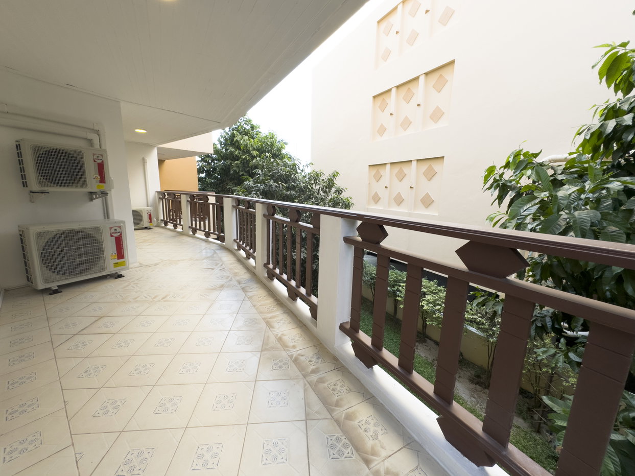 รูป 2 Bed Condo for Sale at Royal Hill Resort in Thappraya Pattaya - รูปที่ 19/23