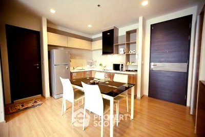 คอนโดให้เช่า : คอนโด 2-ห้องนอน ที่ ริธึ่ม สาทร ใกล้ BTS สะพานตากสิน (ID 2744752)