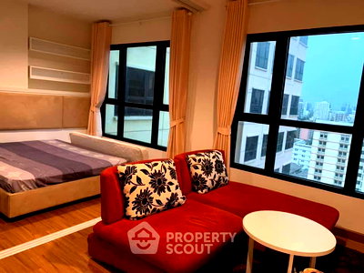 เช่าคอนโด BTS อารีย์ : คอนโด 1-ห้องนอน ที่ เดอะ เครส พหลโยธิน 11 ใกล้ BTS อารีย์ (ID 392916)