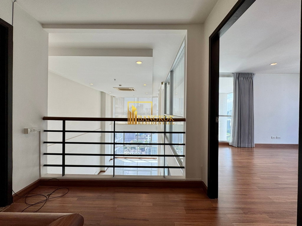 รูป The Rajdamri | Charming 2 Bed Duplex Condo Next to BTS - BR18685CD - รูปที่ 14/30