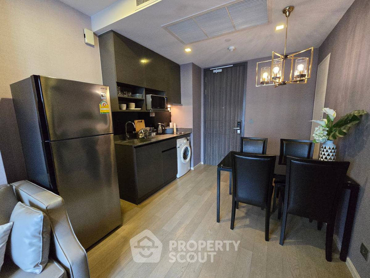 picture High-Floor 2-BR 47 Sqm Condo At Ashton Asoke, 70m To MRT Sukhumvit (ID 2746337) - 14/17