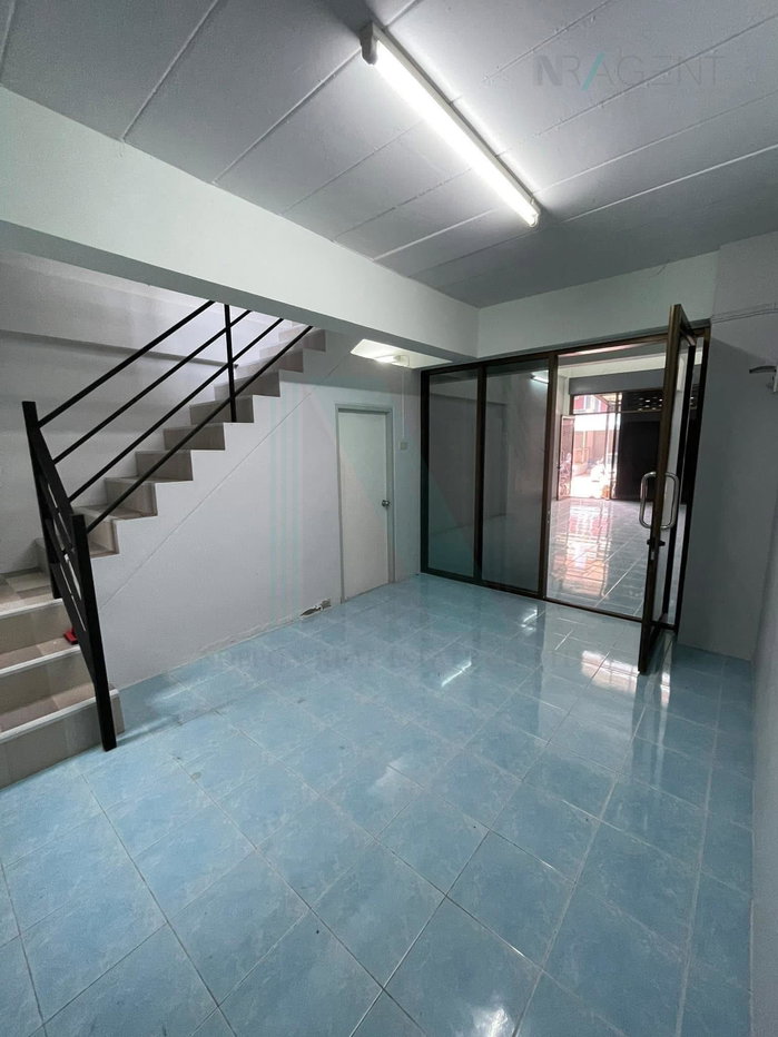 รูป 📌 ขายทาวน์เฮาส์ โครงการ บัวทองธานี 18 3 ชั้น 2 ห้องนอน 2 ห้องน้ำ - รูปที่ 3/8