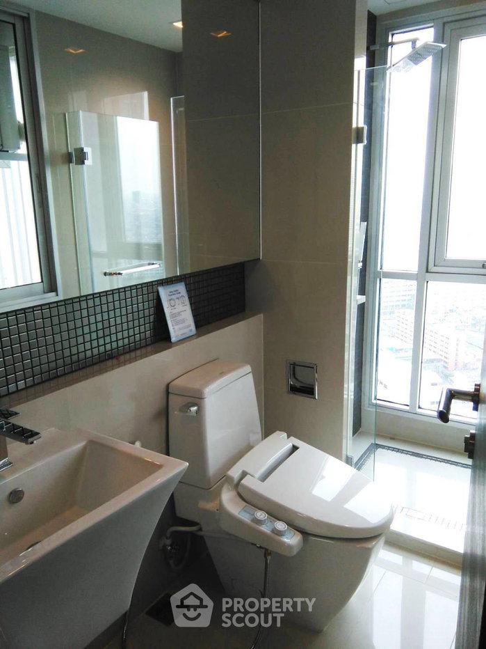 รูป ห้องชั้นสูง 1 ห้องนอน 38 ตร.ม. Rhythm Sathorn ใกล้ BTS สะพานตากสิน 300 ม. (ID 2745453) - รูปที่ 8/13