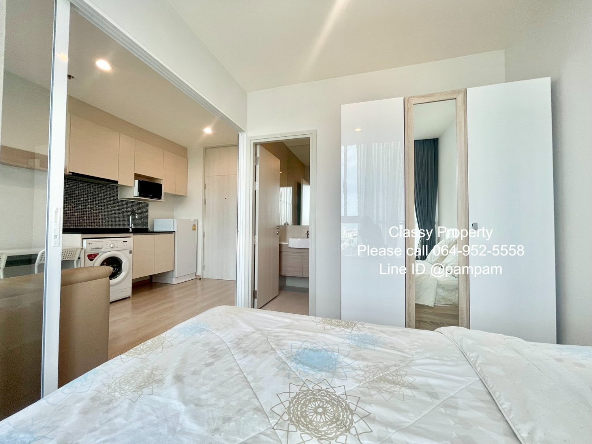 รูป ให้เช่าคอนโด : โนเบิล รีวอล์ฟ รัชดา1 1 ห้องนอน แบบกั้นกระจกใส เฟอร์ครบ ติดMRTศูนย์วัฒนธรรม (Noble Revolve Ratchada1)  - รูปที่ 4/9