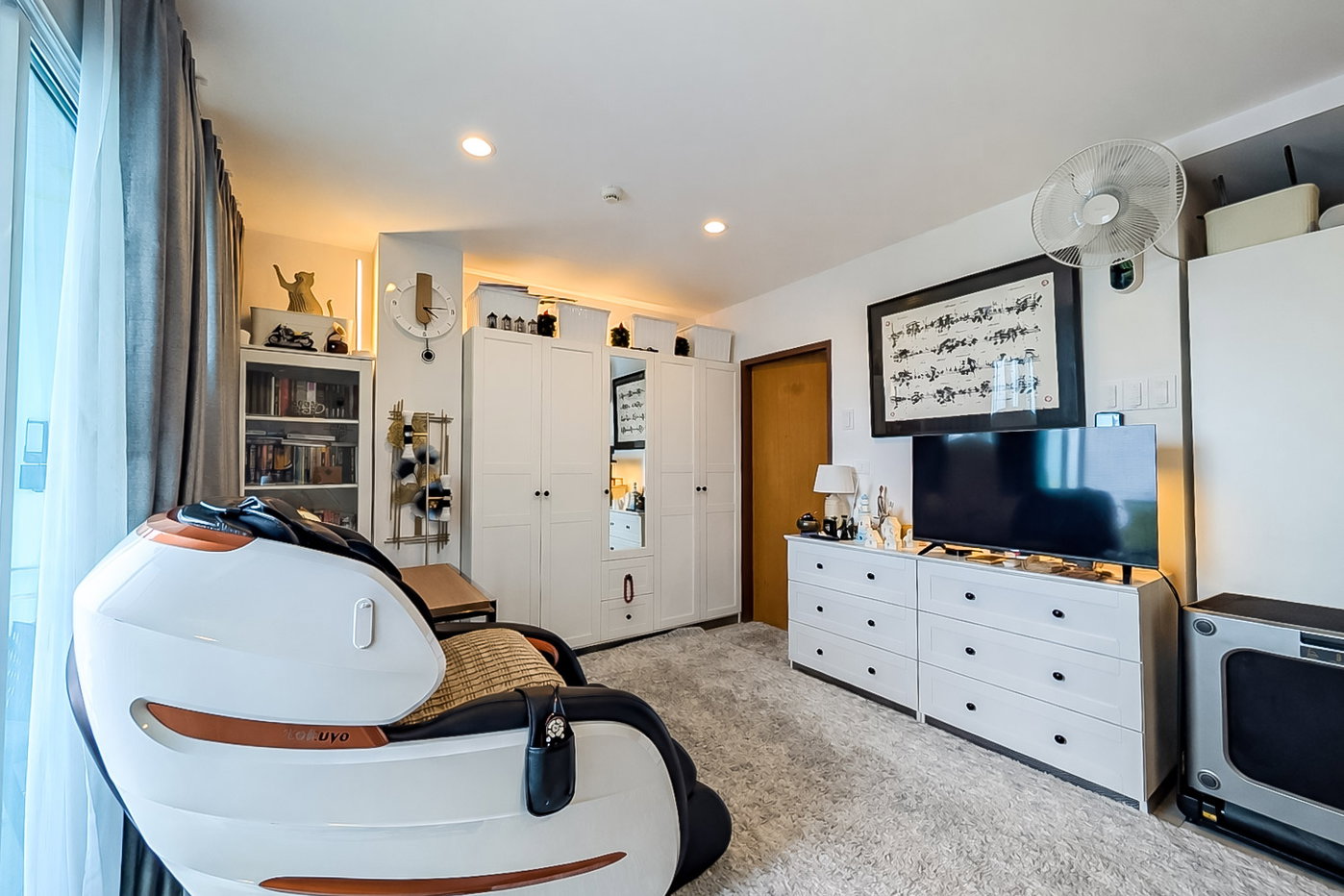 picture For Sale Diamond Suites Studio on Thappraya Road Pattaya - 3/12