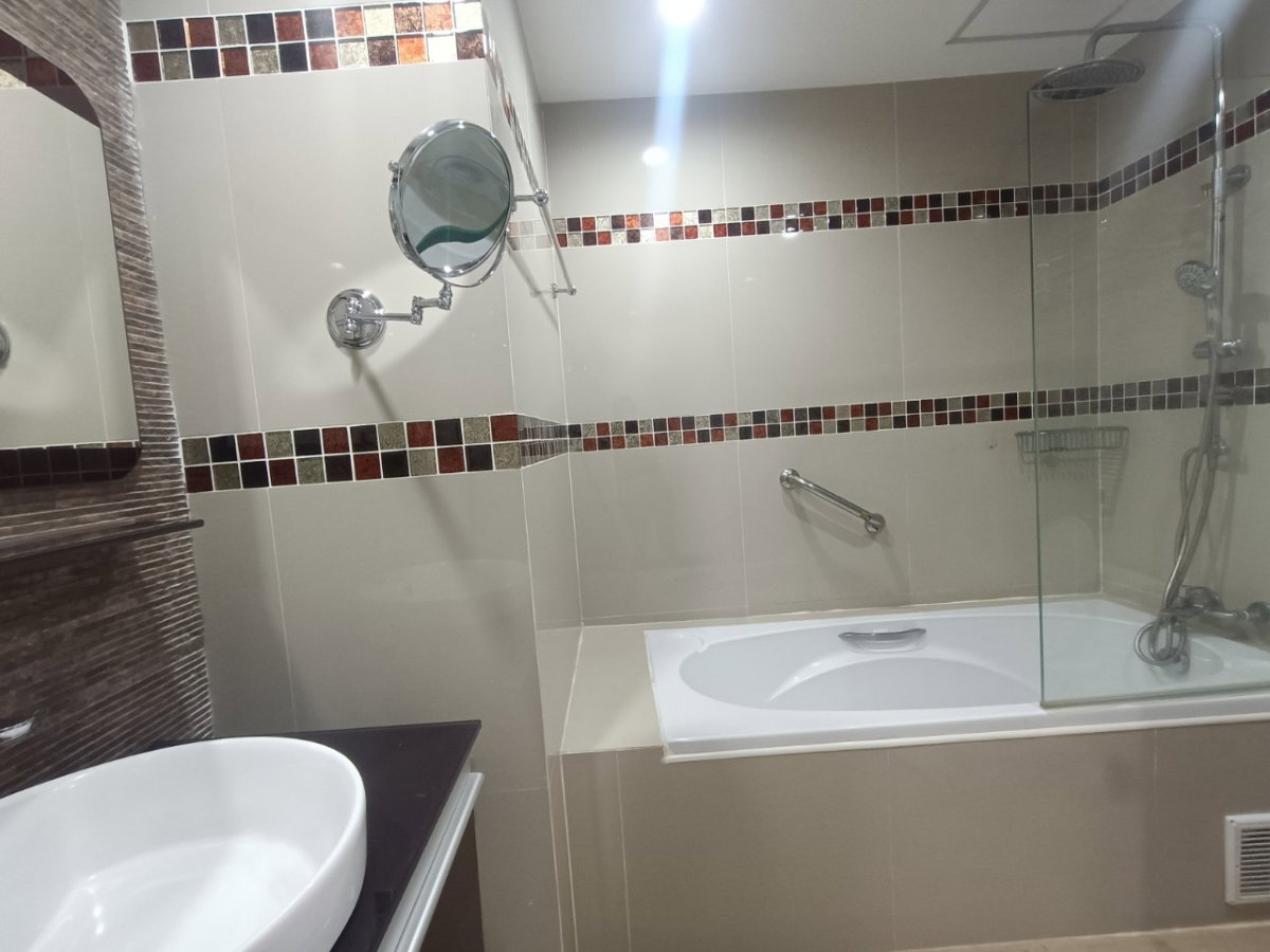 picture 🌿 VR0121 | Witthayu Complex 🏙️ 🚆 Near BTS Phloen Chit 📦 Ready to move in immediately! - 8/10