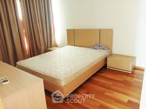 3-BR Condo at The Empire Place near BTS Saint Louis (ID 2723137)