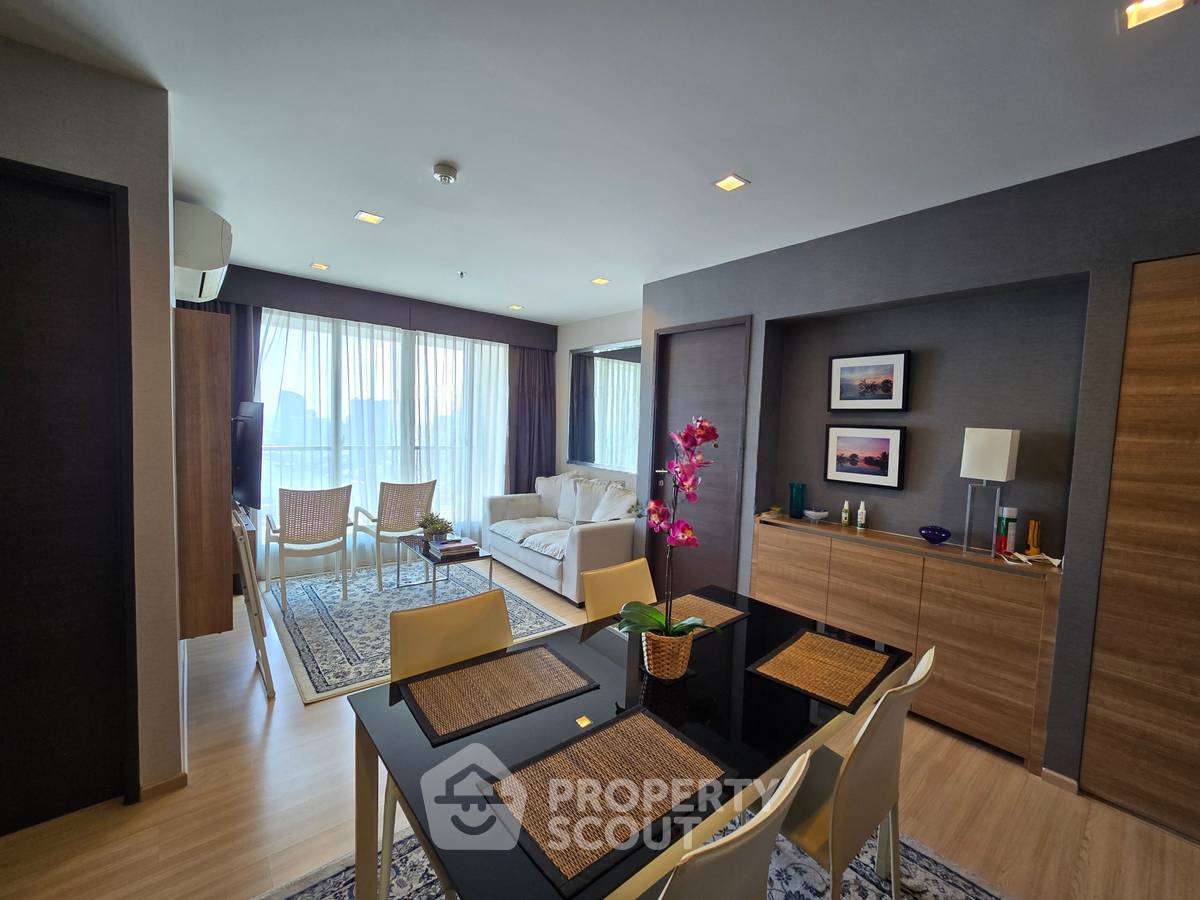 รูป คอนโด 2-ห้องนอน ที่ ริธึ่ม สาทร ใกล้ BTS สะพานตากสิน (ID 2746739) - รูปที่ 4/18